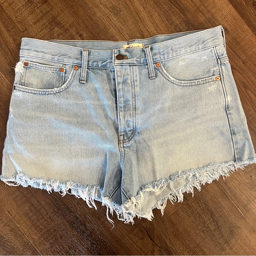 Madewell Relaxed Denim Shorts Raw Hem Light Wash High Rise Size 31